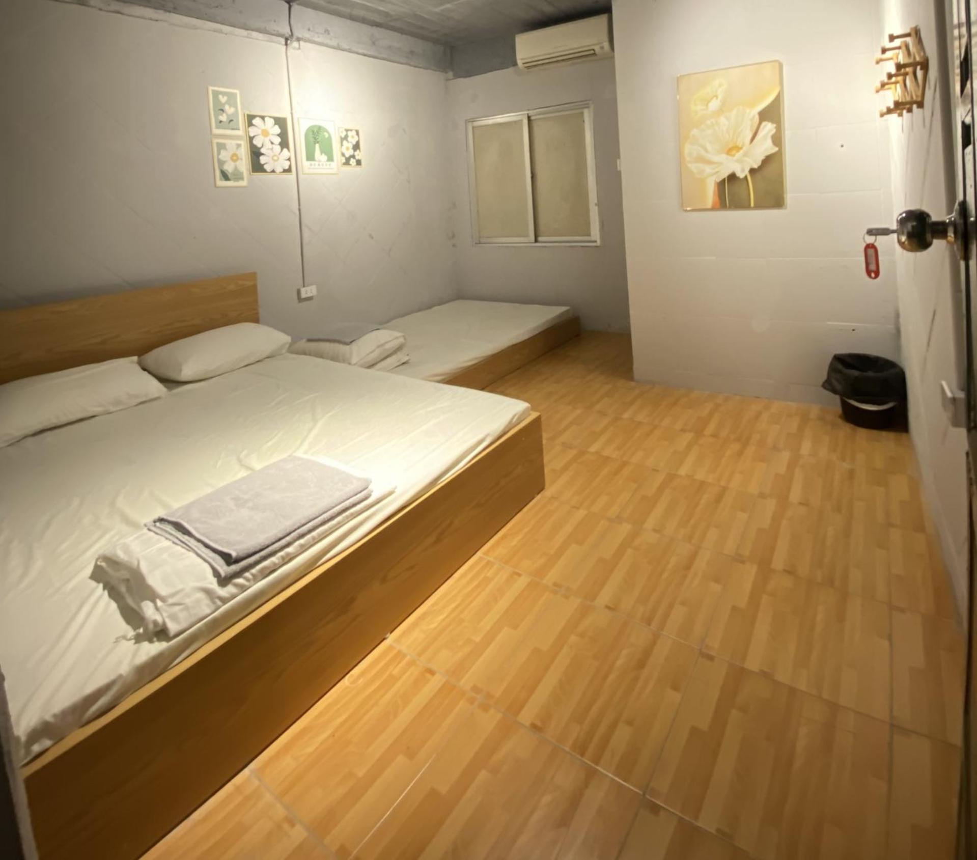 Ubuntu Hostel And Tour - 139 Hang Bac 河内 外观 照片